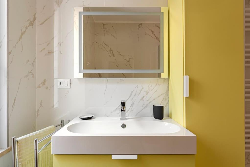 Amazing Apartment In Duomo Μιλάνο Εξωτερικό φωτογραφία