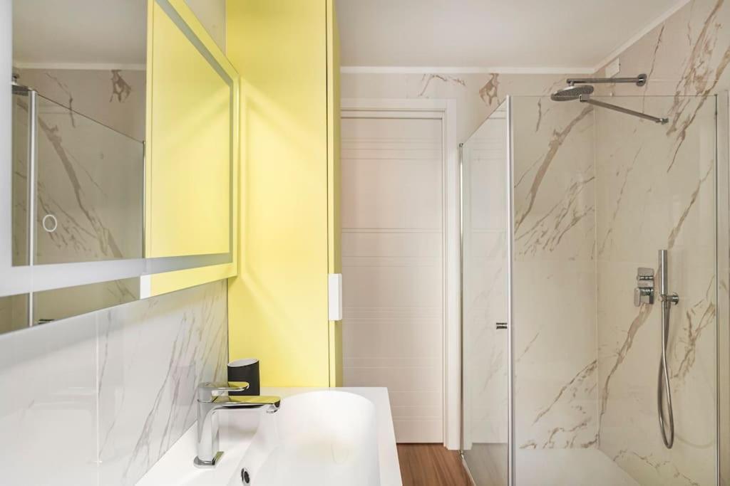 Amazing Apartment In Duomo Μιλάνο Εξωτερικό φωτογραφία